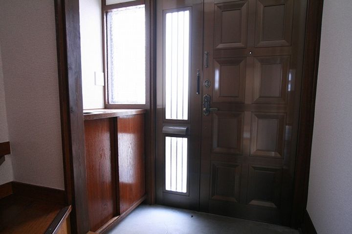 東京都三鷹市牟礼1(一戸建)の賃貸物件の玄関