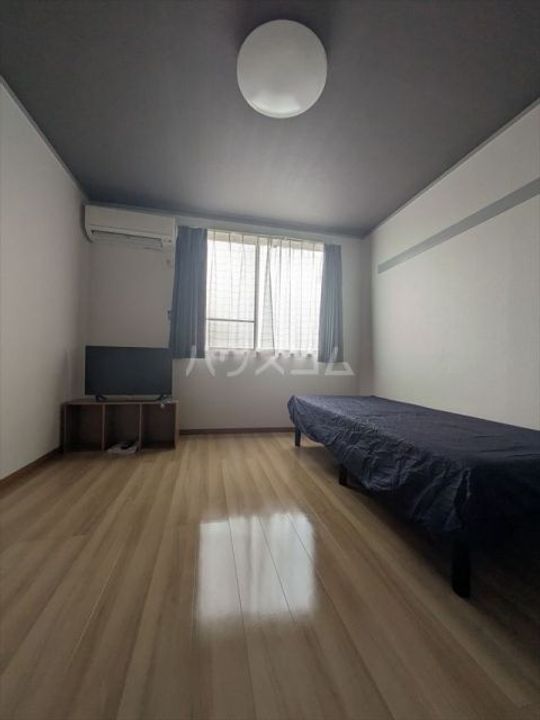 メゾン・ド・マトゥAの居間