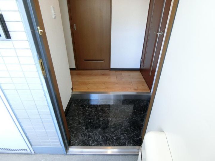 京都府京都市北区小山中溝町(マンション)の賃貸物件の玄関