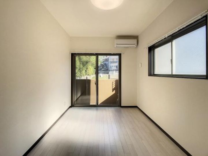 ヒルズHARADAの居間