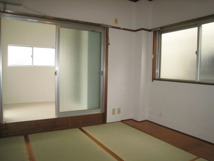 東京都世田谷区三宿1(マンション)の賃貸物件の居間