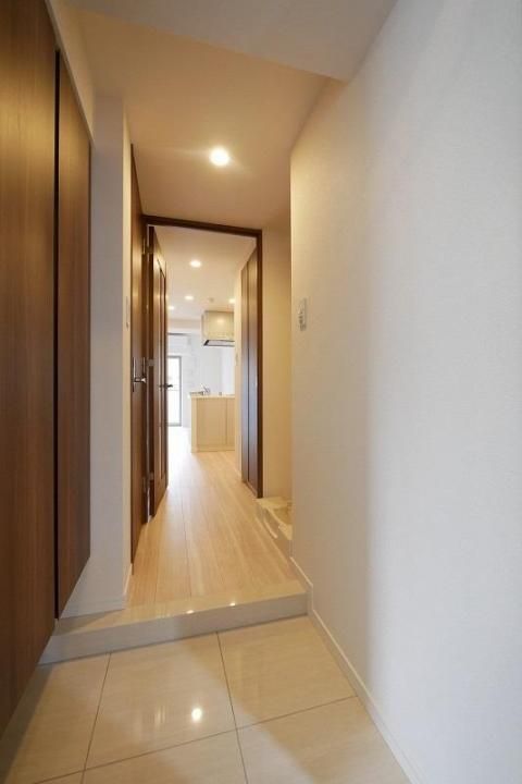 東京都荒川区南千住7(マンション)の賃貸物件の玄関