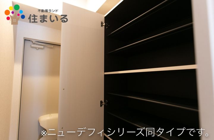 愛知県刈谷市泉田町法知山(アパート)の賃貸物件の玄関