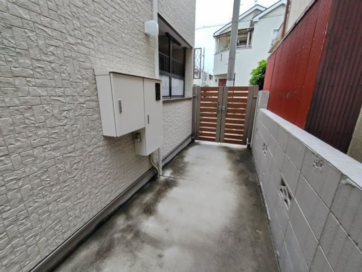 ノイヴェル布施の地図