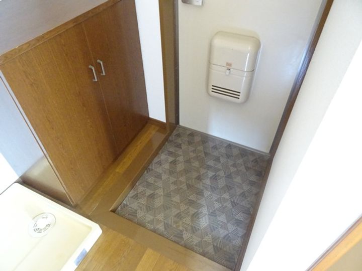 新潟県新潟市東区山木戸4(アパート)の賃貸物件の玄関