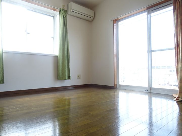 新潟県新潟市東区山木戸4(アパート)の賃貸物件の居間
