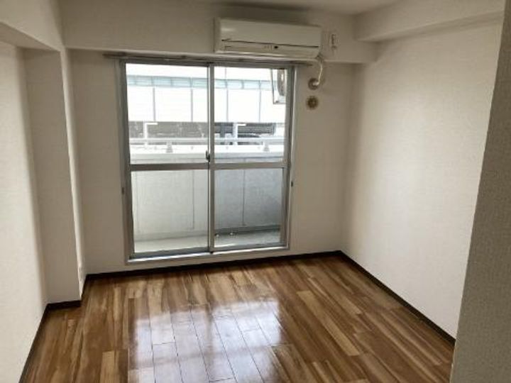 ヴィラ守口の居間