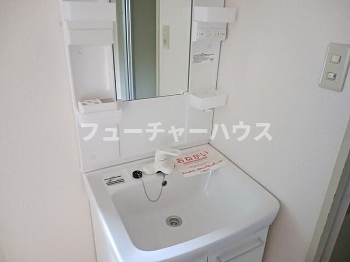 プラドール岡崎の内装