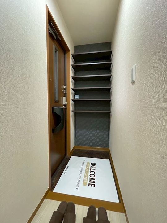 ビバーチェやまは奈 Bの玄関