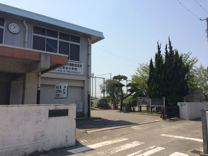 ビバーチェやまは奈 Bの周辺