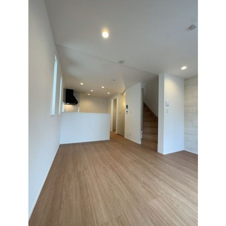 神奈川県横浜市南区南太田1(一戸建)の賃貸物件の居間