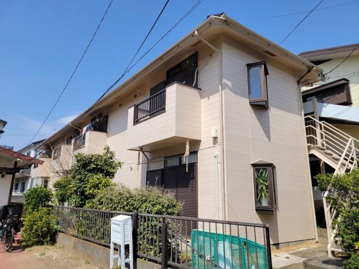 クレストハウスの外観