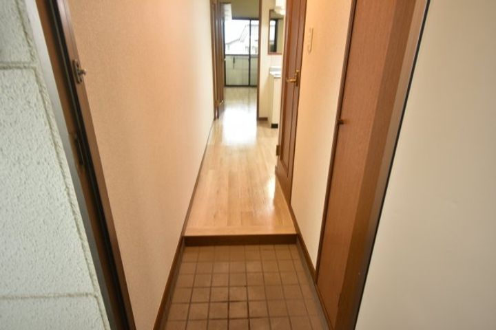 群馬県高崎市飯塚町(アパート)の賃貸物件の玄関
