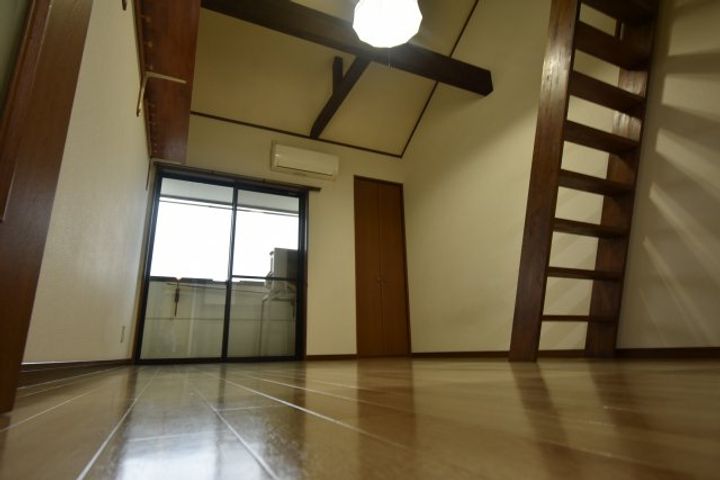 群馬県高崎市飯塚町(アパート)の賃貸物件の居間