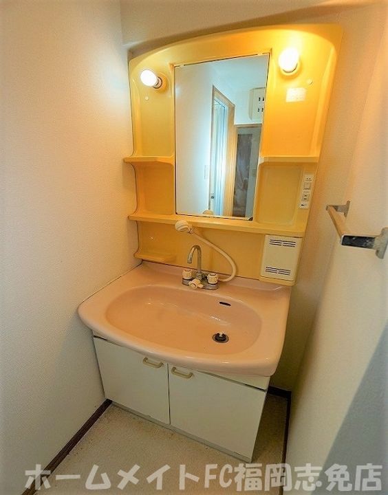 福岡県福岡市東区二又瀬新町の賃貸マンションの内装