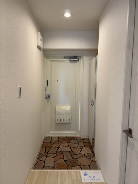 こうやハイツの玄関