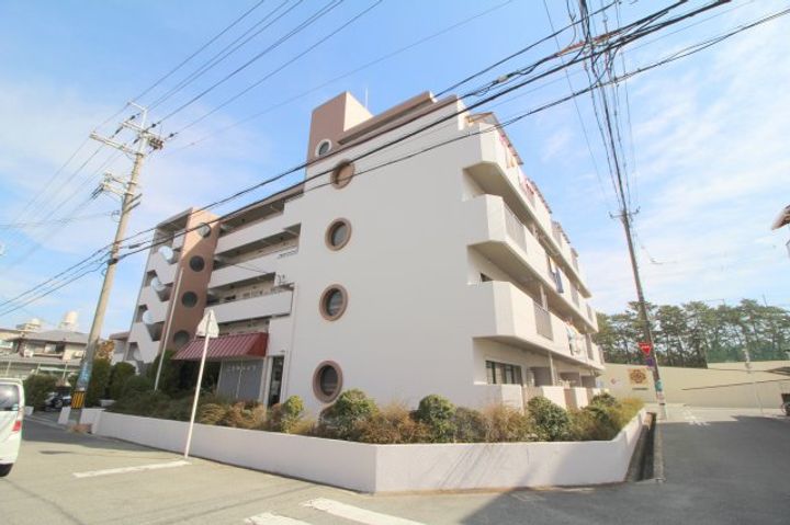 こうやハイツの外観