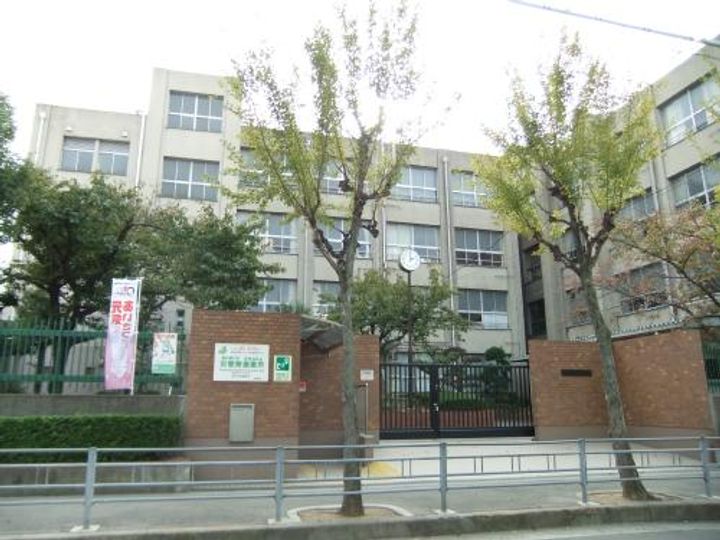 ハピネス南館の周辺
