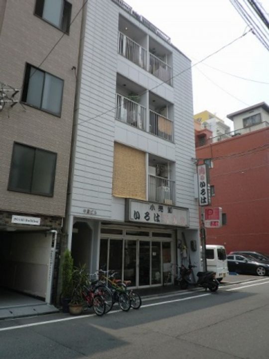 中屋ビルの外観