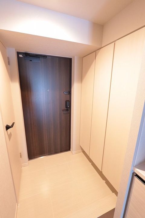 千葉県船橋市行田1(マンション)の賃貸物件の玄関