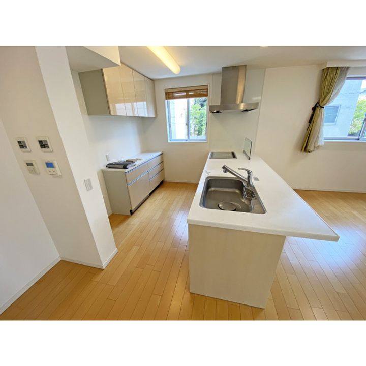 東京都世田谷区野毛1(一戸建)の賃貸物件のキッチン