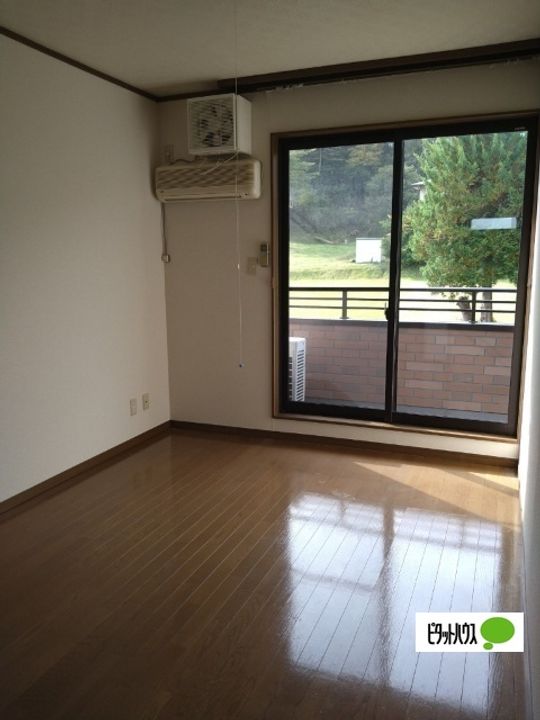 ユートピア21(ゼロ賃貸)の居間