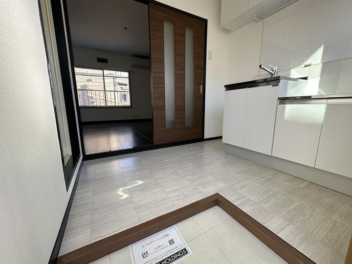 矢島ハイツの玄関