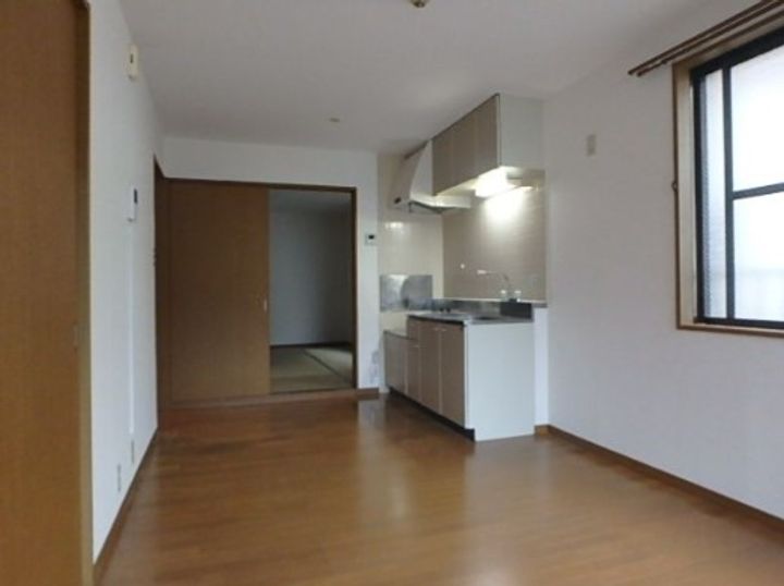 エレガント鬼塚VIの居間