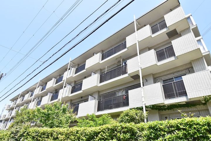 サニークレスト湘南八景の外観