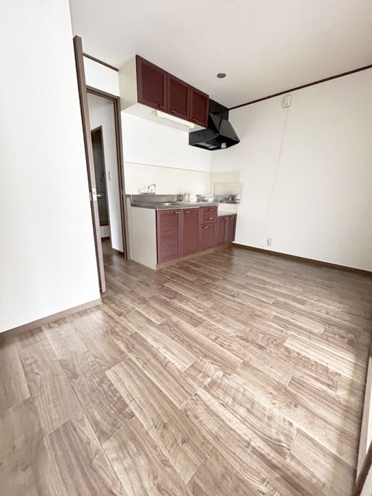 グランハイム関根第2Bの居間