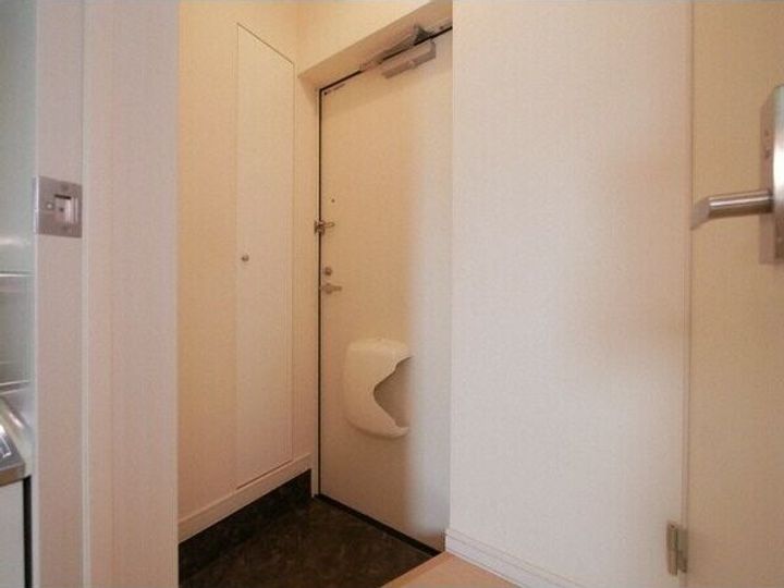 北海道札幌市北区麻生町1(アパート)の賃貸物件の玄関