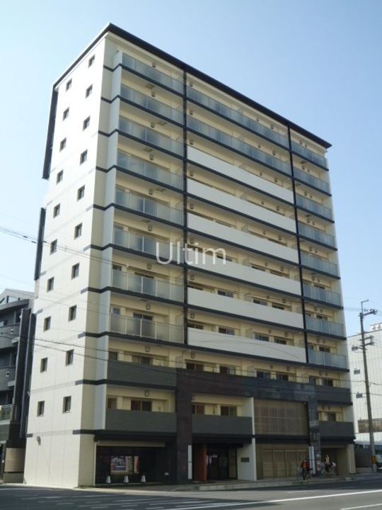 エステムプラザ京都聚楽第粋邸の外観