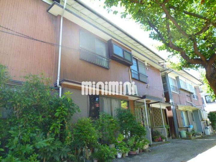 相良アパートの外観