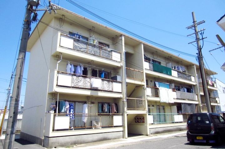 大阪府貝塚市麻生中(マンション)の賃貸物件の外観