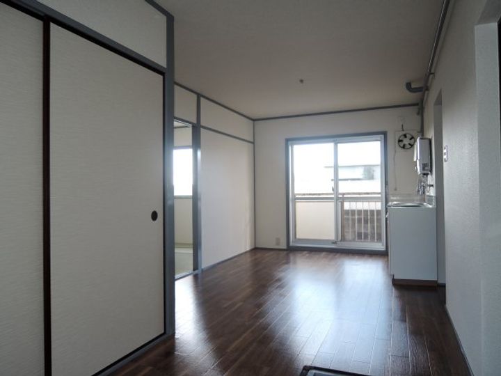 大阪府貝塚市麻生中(マンション)の賃貸物件の居間
