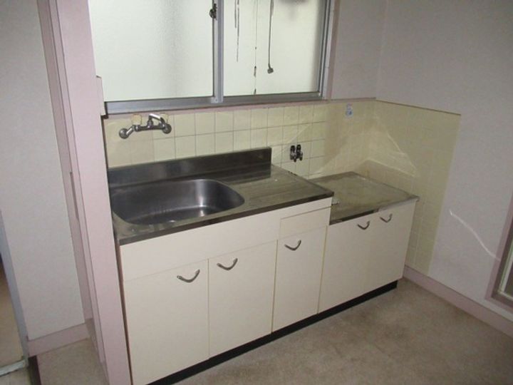 岡山県岡山市北区富田町2(マンション)の賃貸物件のキッチン