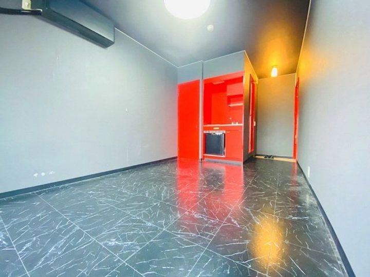 パール小路の内装