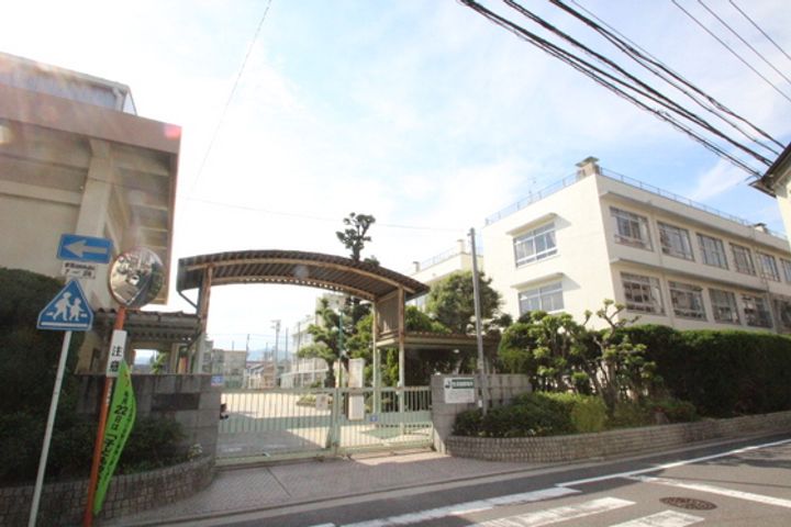 DHハウス江波の周辺