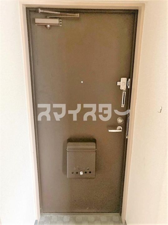 東京都青梅市根ヶ布1(マンション)の賃貸物件の玄関
