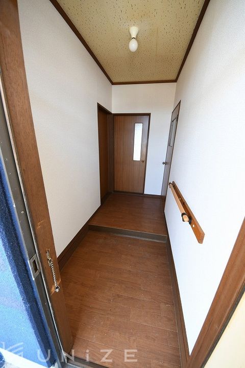 北海道岩見沢市北四条西9(アパート)の賃貸物件の玄関