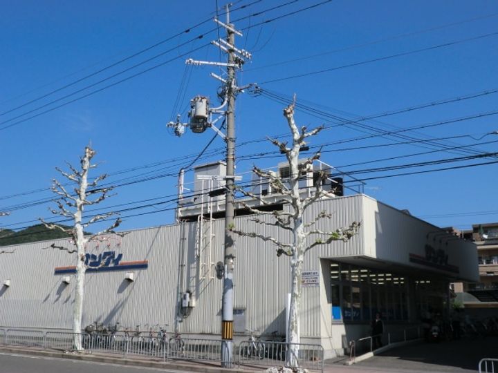 マエデタウンの周辺