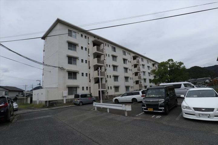 ビレッジハウス大乗2号棟の外観