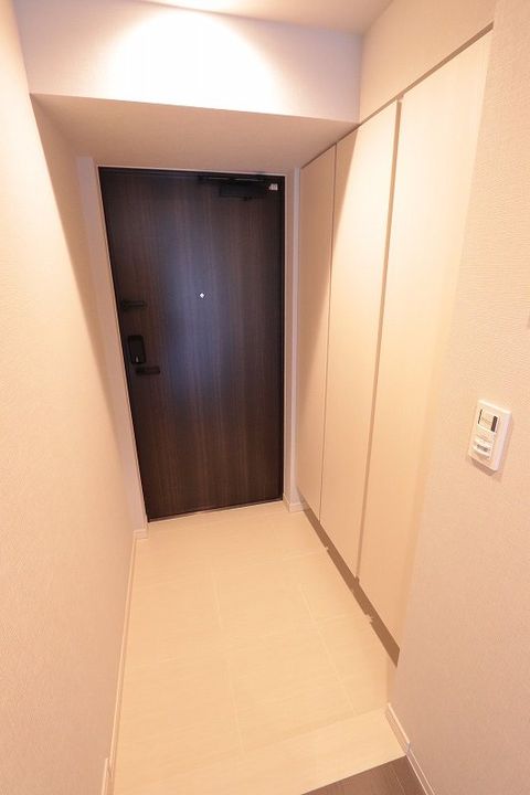 千葉県船橋市行田1(マンション)の賃貸物件の玄関