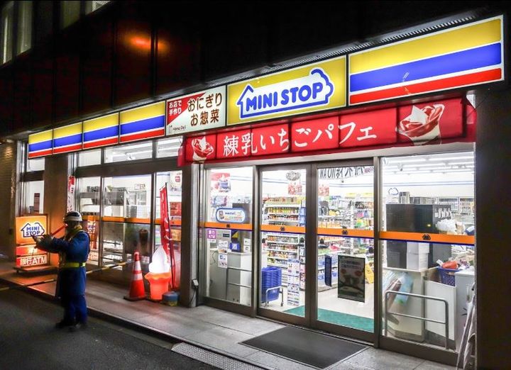 東京都千代田区神田美倉町(マンション)の賃貸物件の周辺