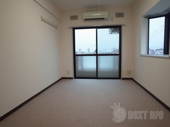 日神パレステージ小田急相模原の居間