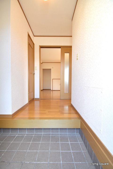 兵庫県西宮市日野町(一戸建)の賃貸物件の玄関