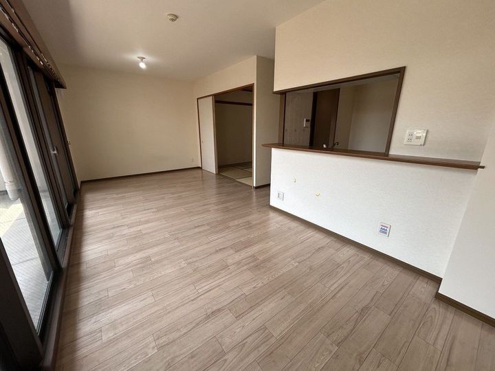 グラン・コート小橋の居間