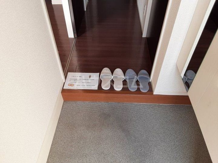 フレグランスの玄関