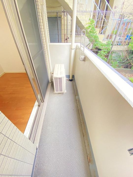 東京都中野区中央3の賃貸マンションの内装