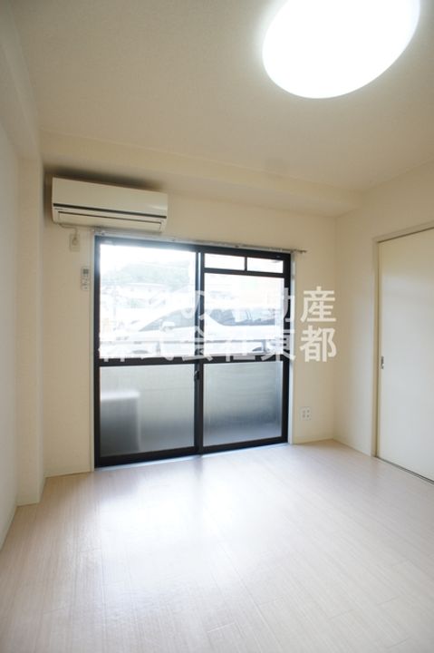 プロスペリテ向ヶ丘の居間